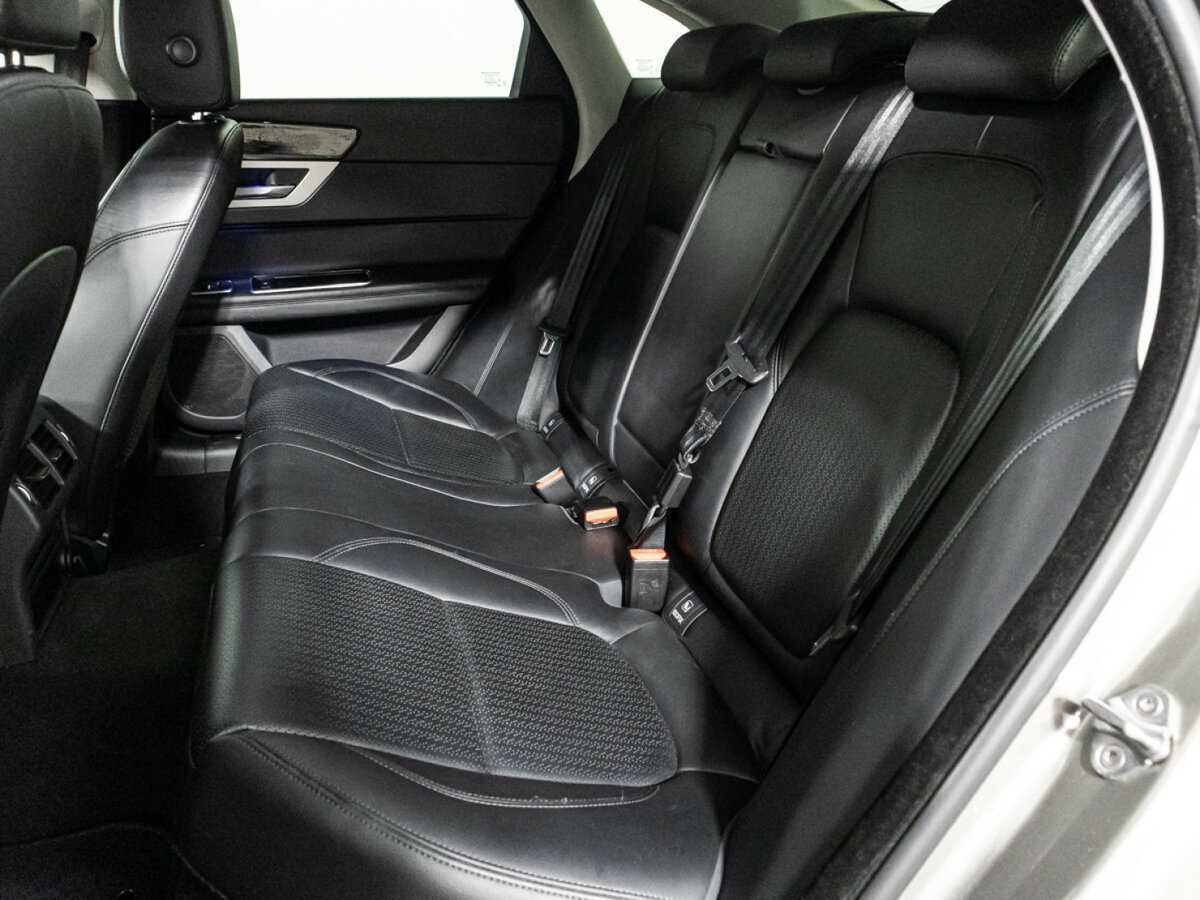 Jaguar XF б/у, 2016, Автоматическая. Фото: #9