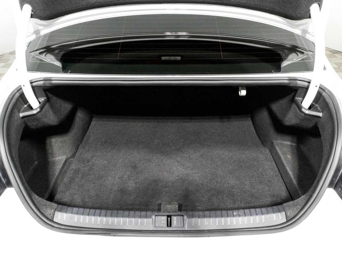 Volkswagen Passat б/у, 2021, Роботизированная. Фото: #14