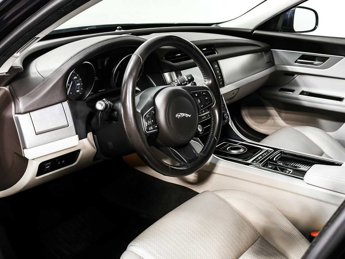Jaguar XF б/у, 2016, Автоматическая. Фото: #11