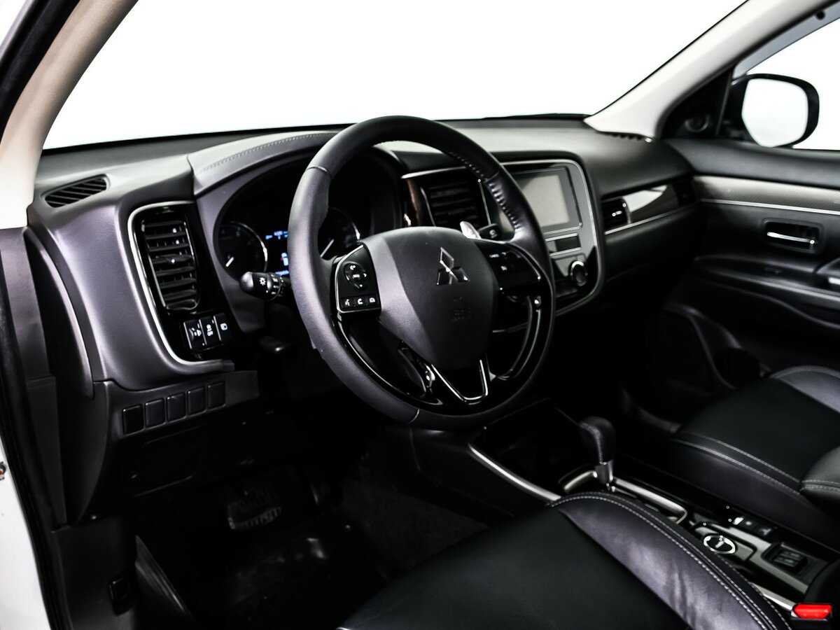Mitsubishi Outlander б/у, 2019, Вариатор. Фото: #11