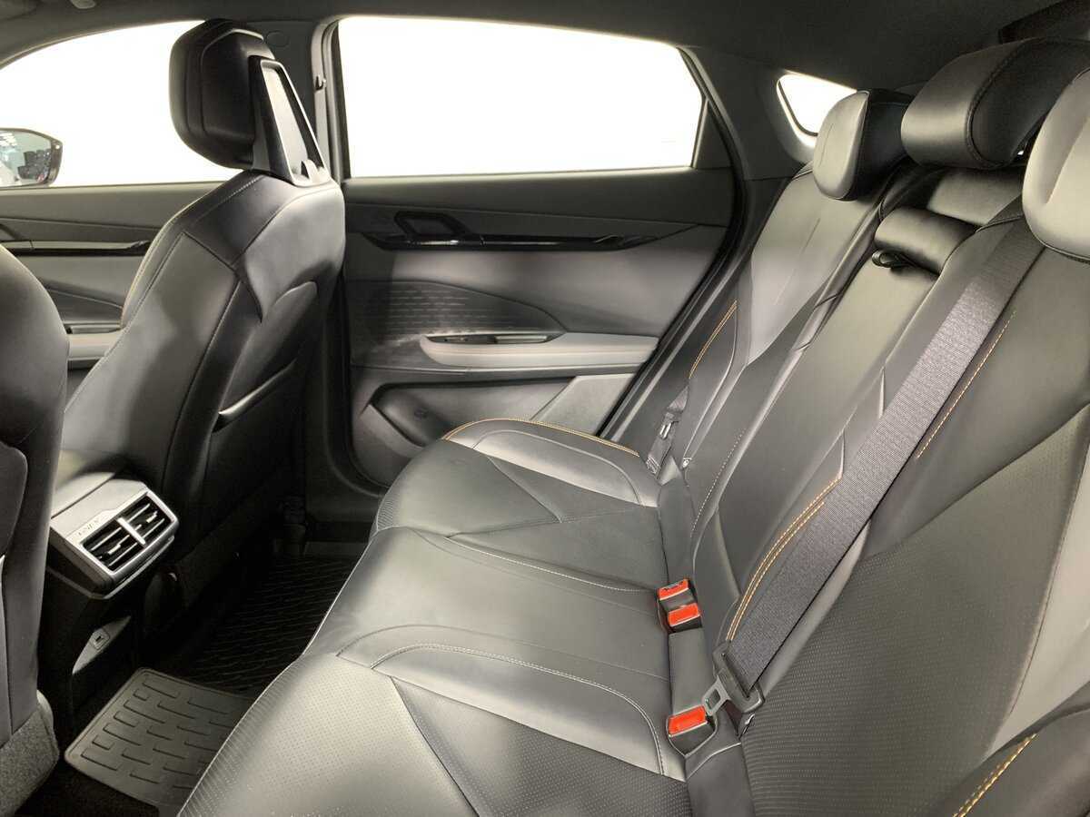 Changan UNI-V б/у, 2023, Роботизированная. Фото: #19