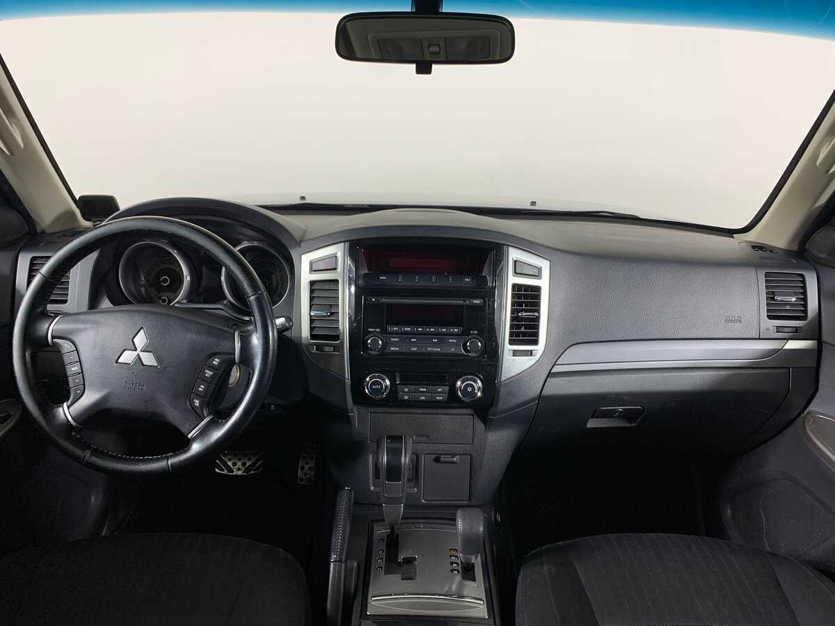 Mitsubishi Pajero б/у, 2015, Автоматическая. Фото: #12