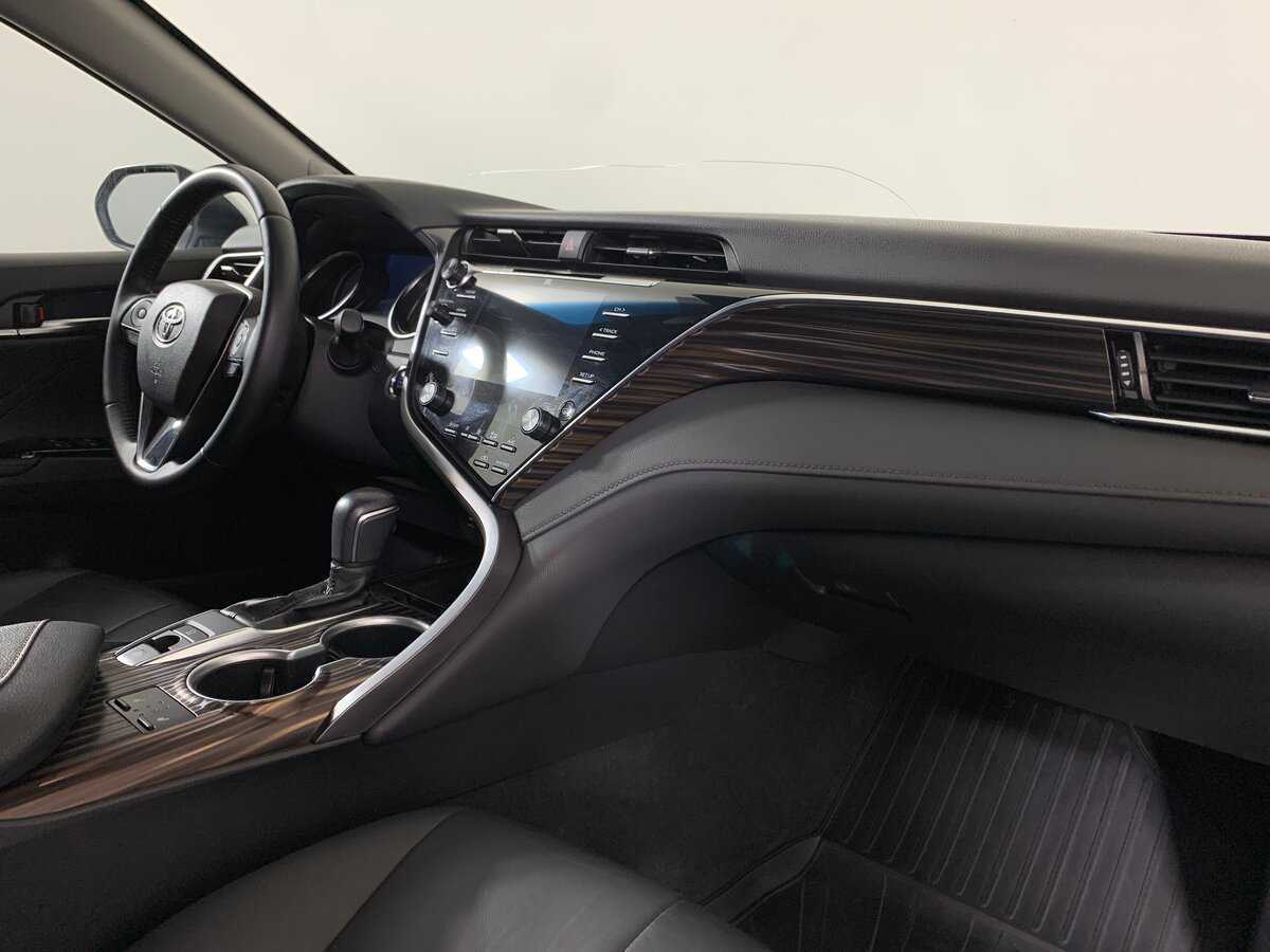 Toyota Camry б/у, 2020, Автоматическая. Фото: #13