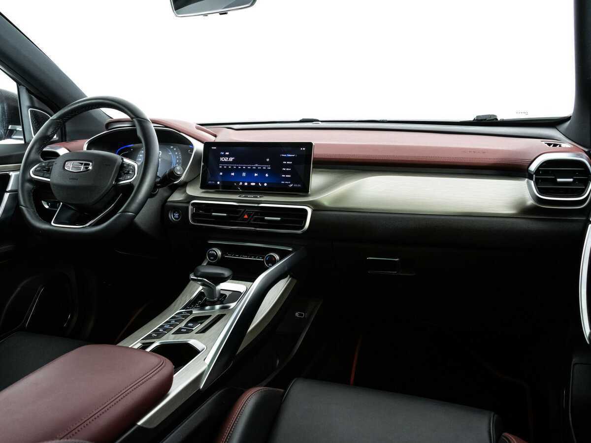 Geely Coolray б/у, 2023, Роботизированная. Фото: #6