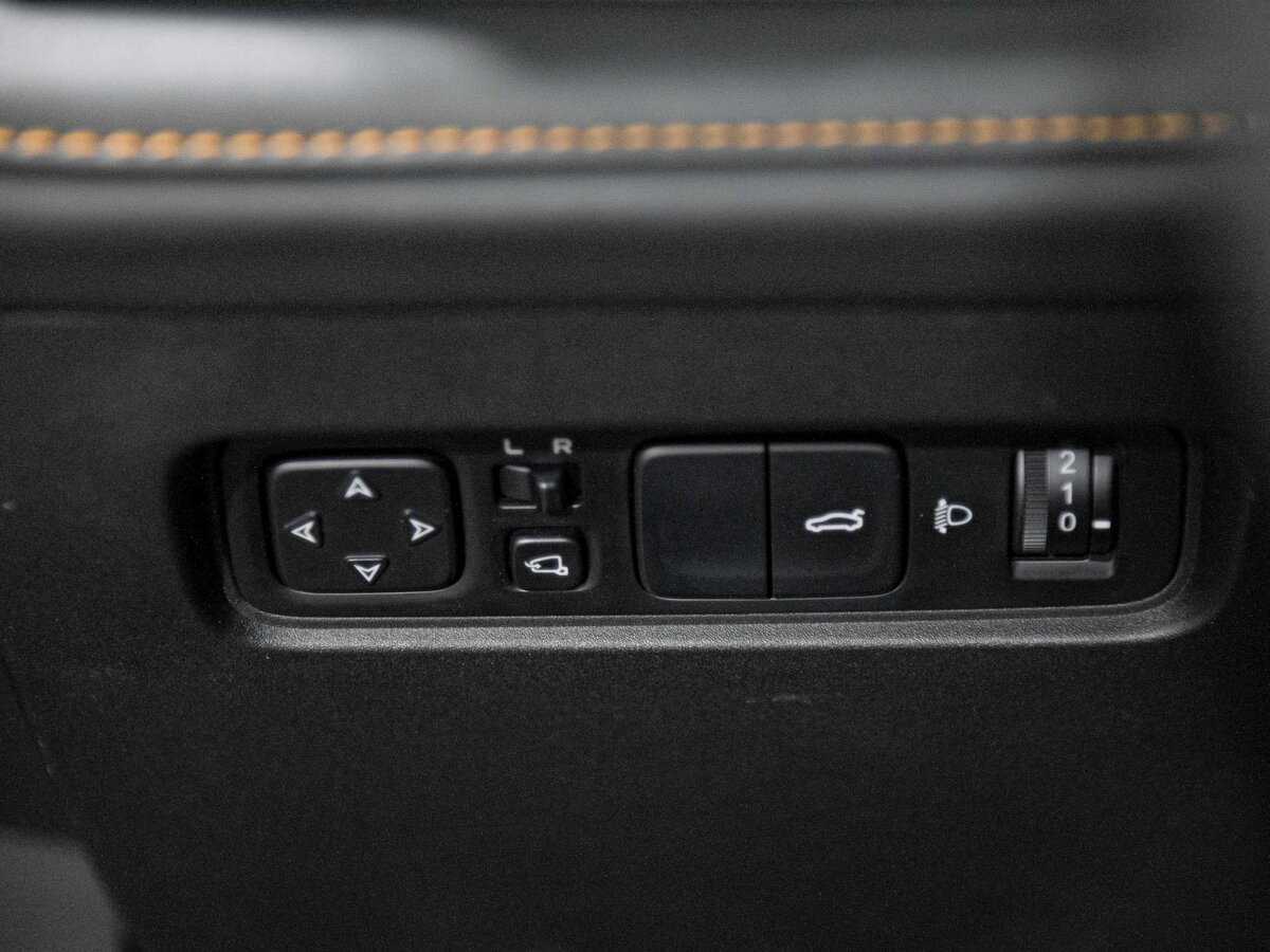 Changan UNI-V б/у, 2023, Роботизированная. Фото: #15