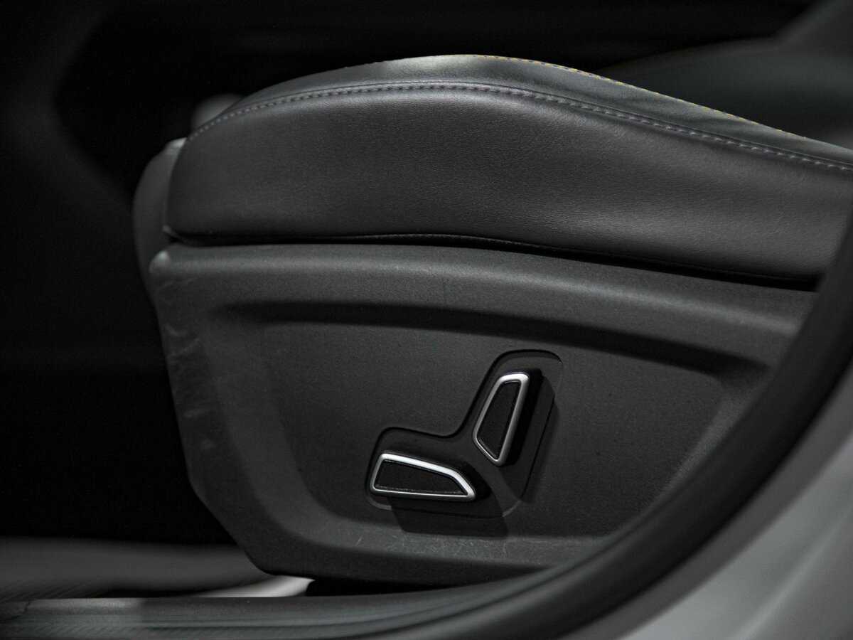 Changan UNI-V б/у, 2023, Роботизированная. Фото: #17