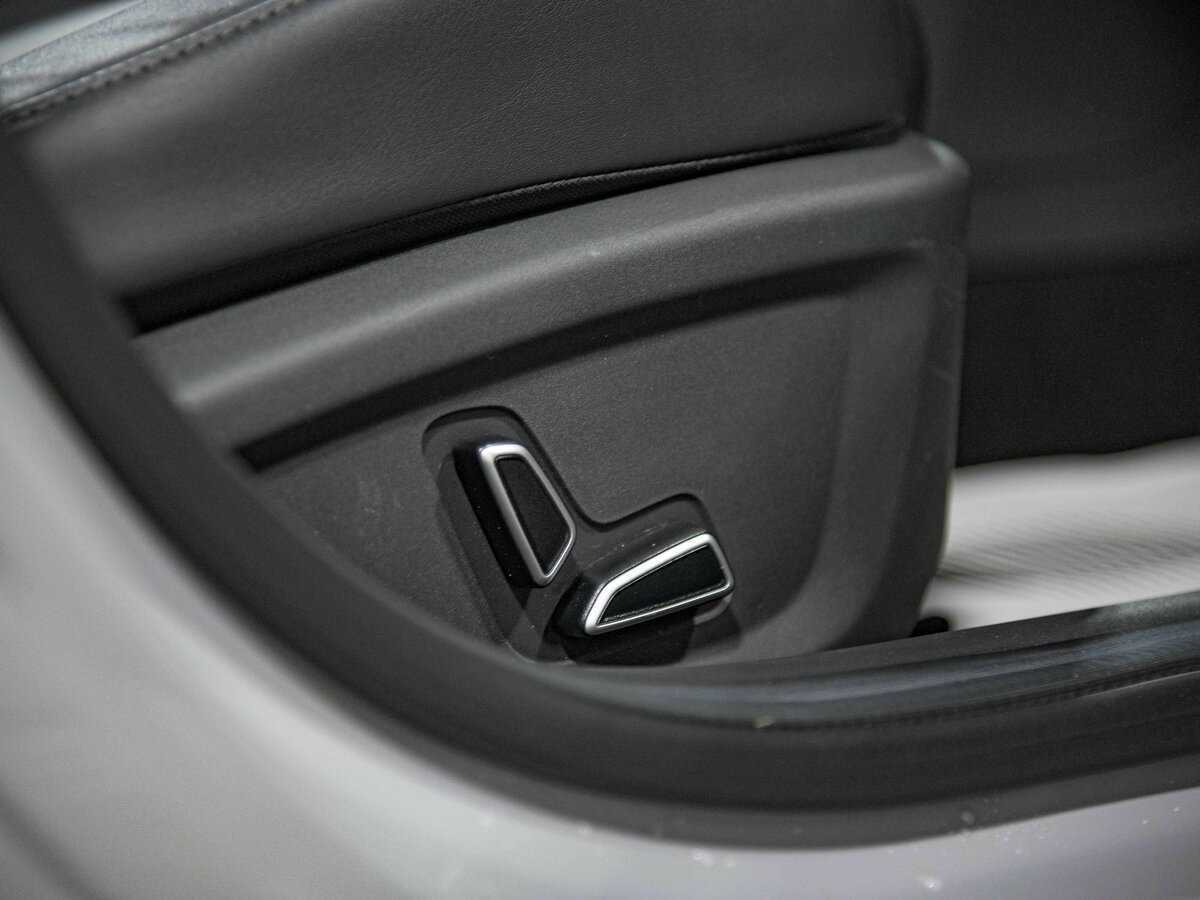 Changan UNI-V б/у, 2023, Роботизированная. Фото: #18