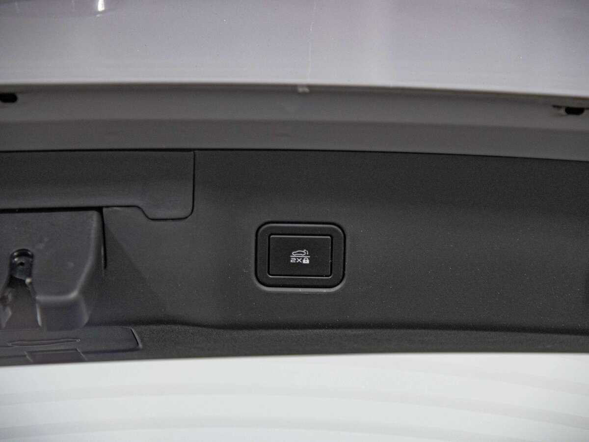 Changan UNI-V б/у, 2023, Роботизированная. Фото: #20