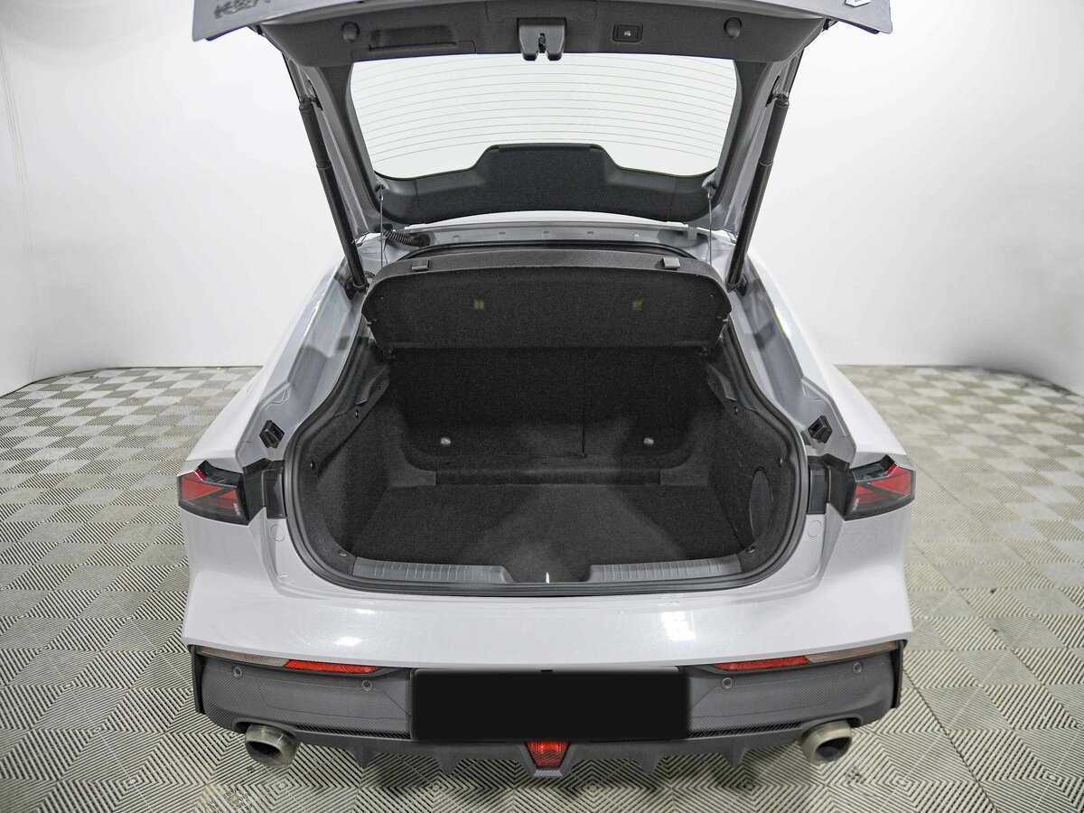 Changan UNI-V б/у, 2023, Роботизированная. Фото: #21