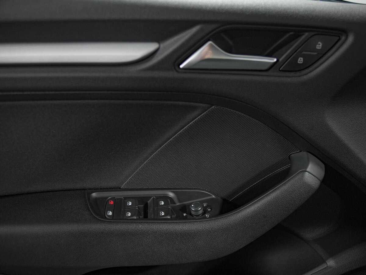 Audi A3 б/у, 2018, Роботизированная. Фото: #11