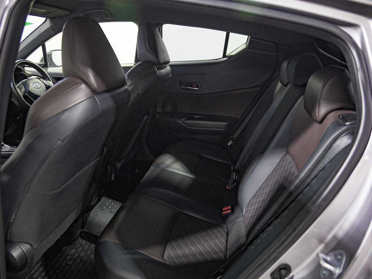Toyota C-HR б/у, 2017, Вариатор. Фото: #13