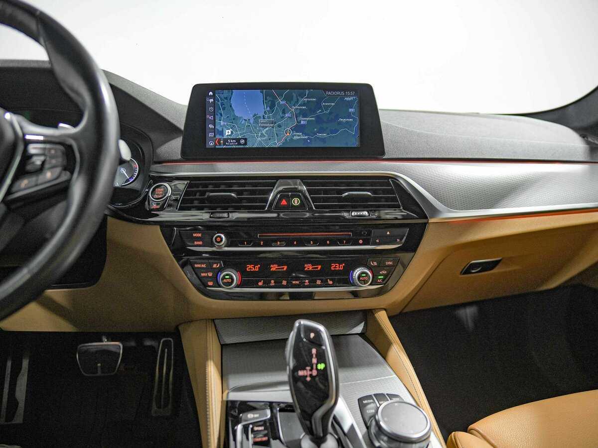 BMW 5 серии б/у, 2017, Автоматическая. Фото: #8