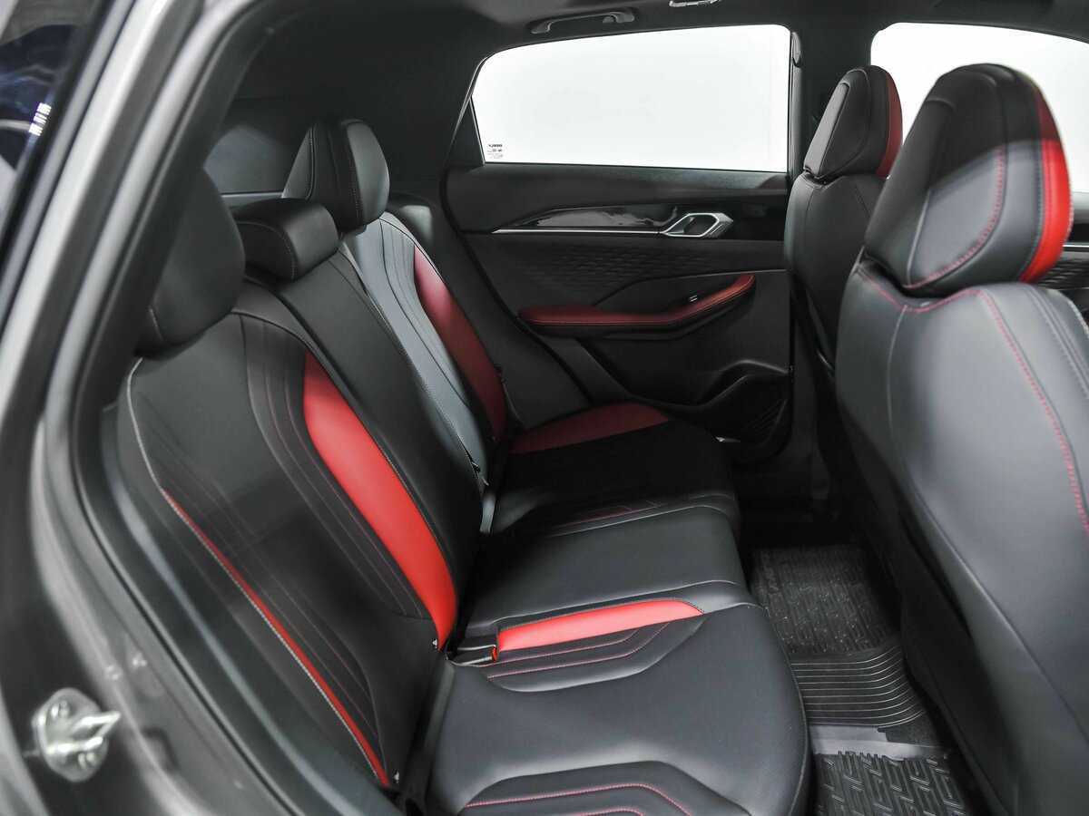 Geely Coolray б/у, 2023, Роботизированная. Фото: #14