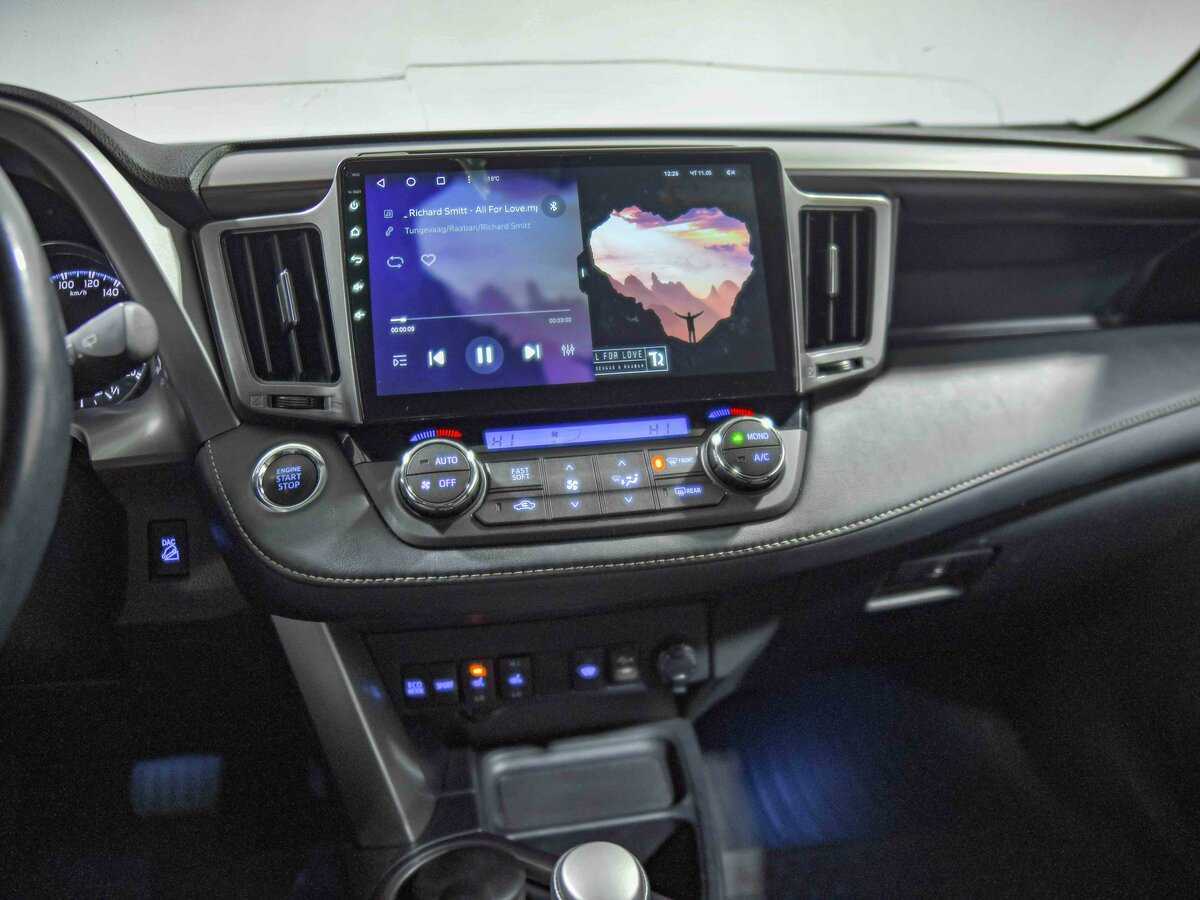 Toyota RAV4 б/у, 2018, Автоматическая. Фото: #8