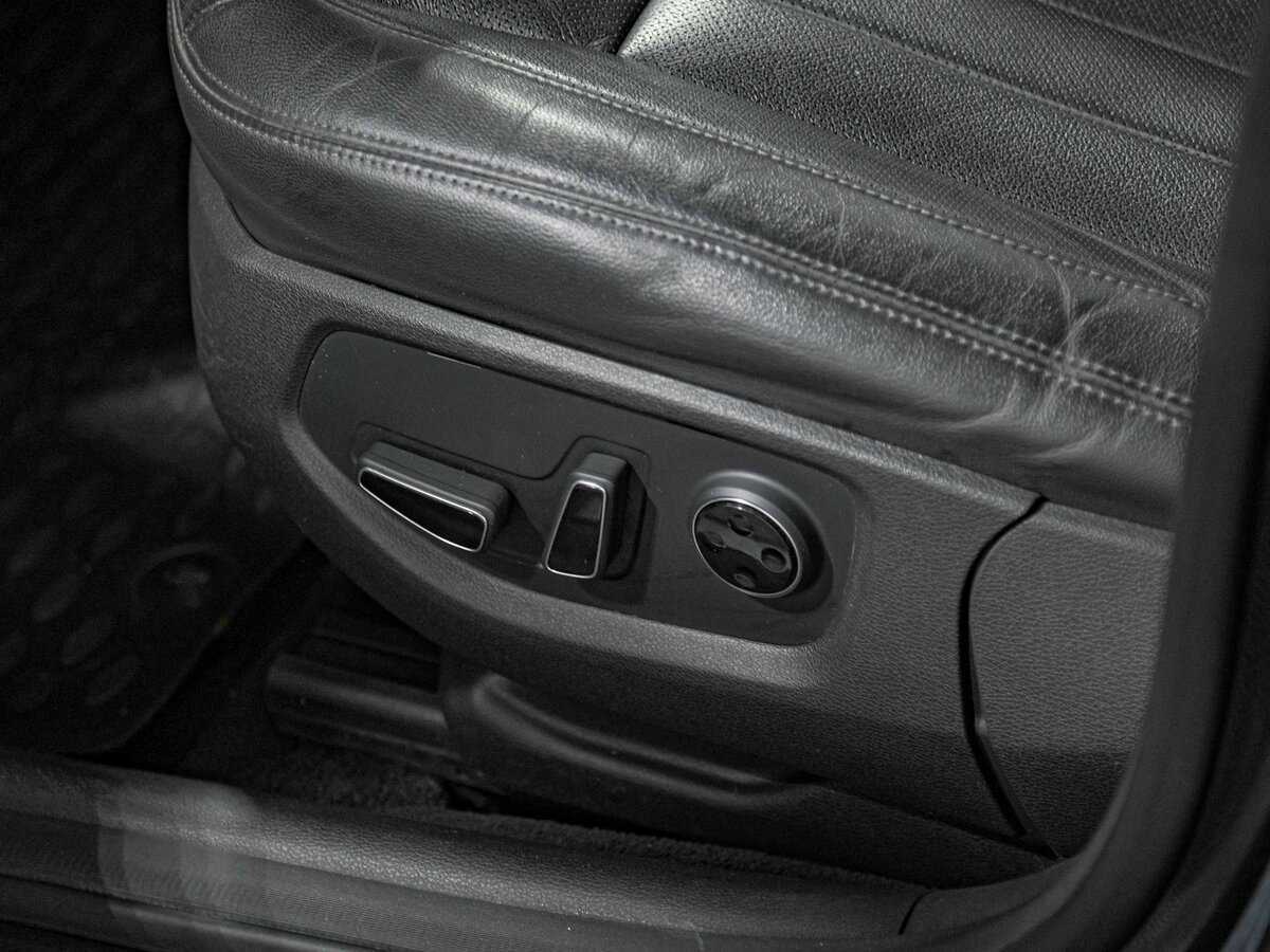 Hyundai Genesis б/у, 2014, Автоматическая. Фото: #18