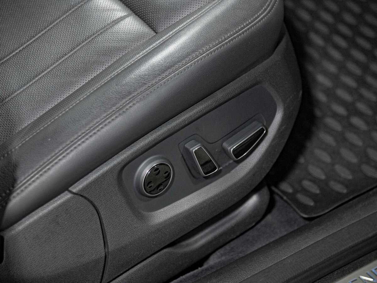 Hyundai Genesis б/у, 2014, Автоматическая. Фото: #22