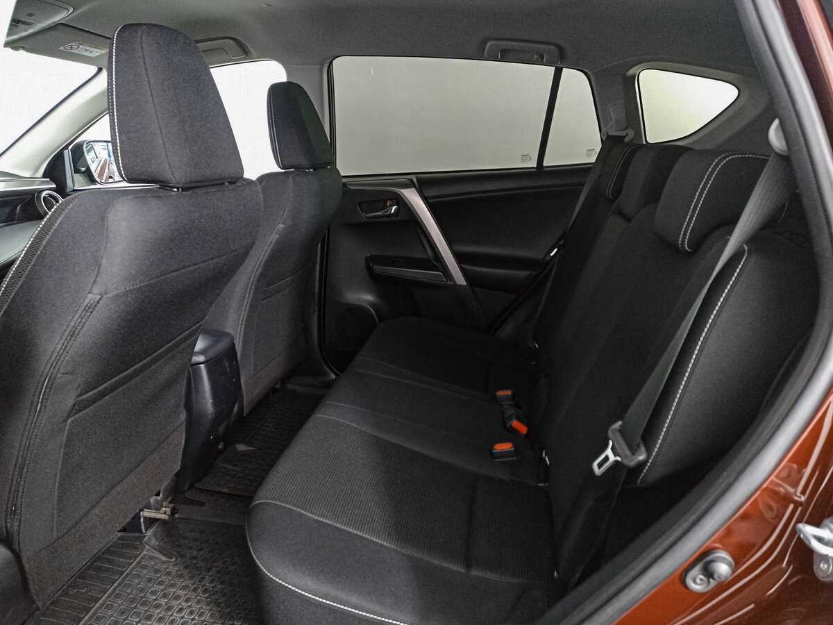 Toyota RAV4 б/у, 2019, Механическая. Фото: #11