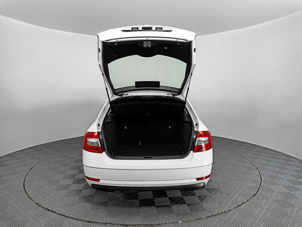 Skoda Octavia б/у, 2020, Роботизированная. Фото: #9