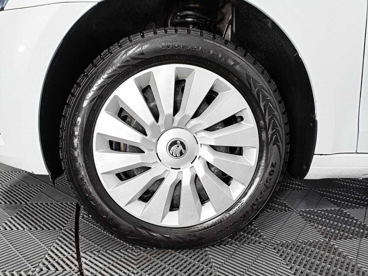 Skoda Octavia б/у, 2020, Роботизированная. Фото: #17