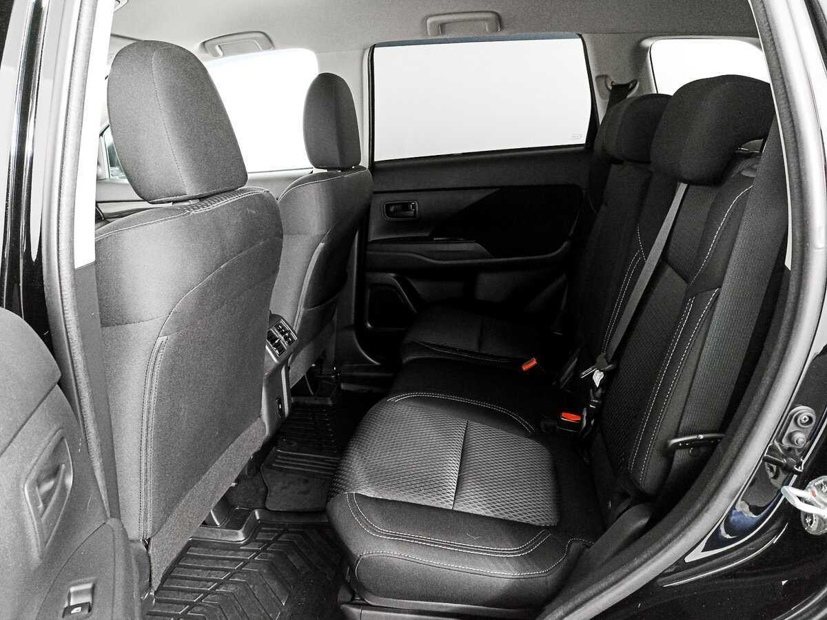 Mitsubishi Outlander б/у, 2021, Вариатор. Фото: #8