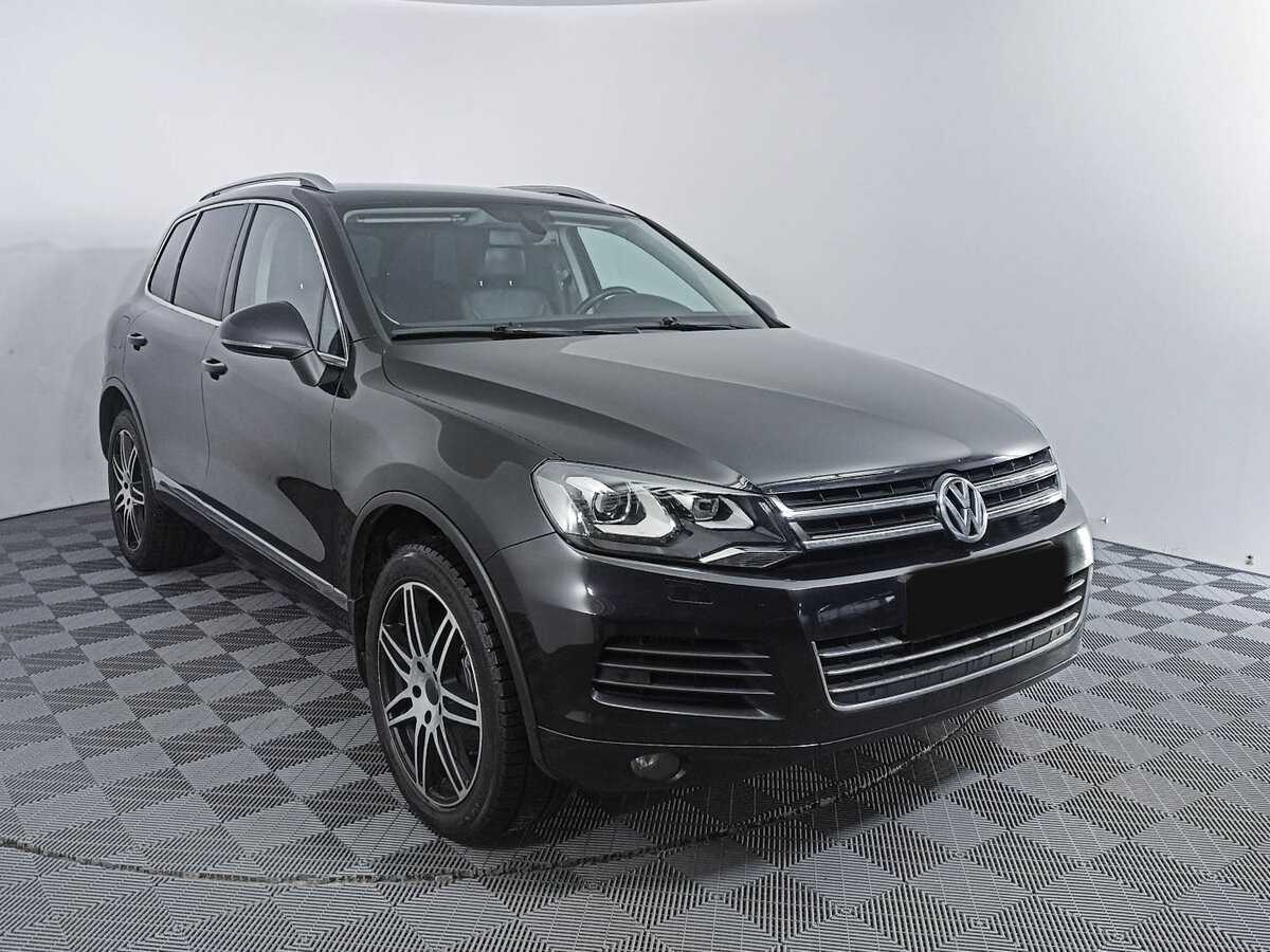 Volkswagen Touareg б/у, 2013, Автоматическая. Фото: #2