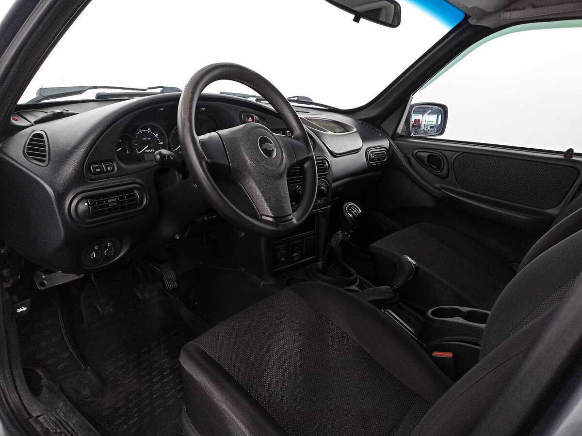 Chevrolet Niva б/у, 2017, Механическая. Фото: #13