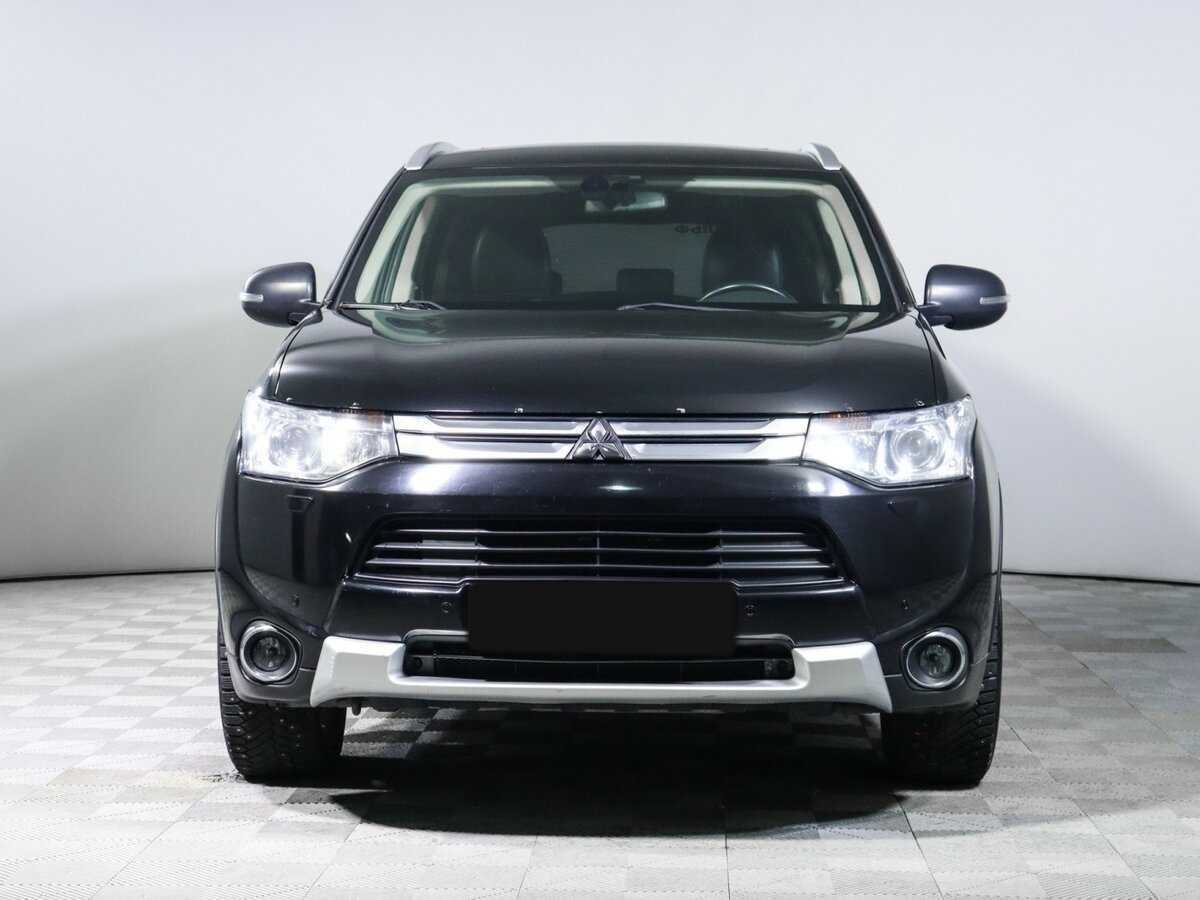 Mitsubishi Outlander б/у, 2014, Автоматическая. Фото: #1