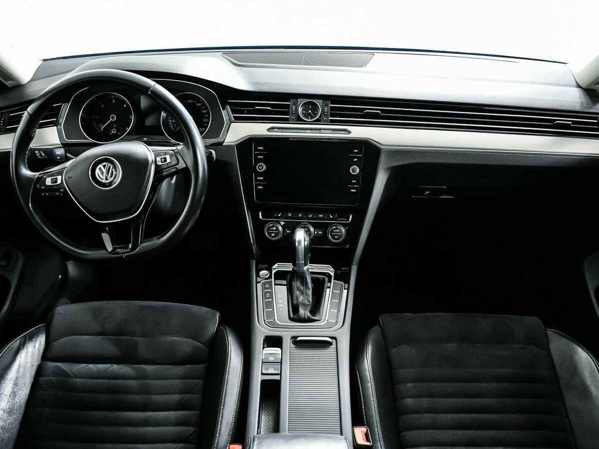Volkswagen Passat б/у, 2018, Роботизированная. Фото: #10