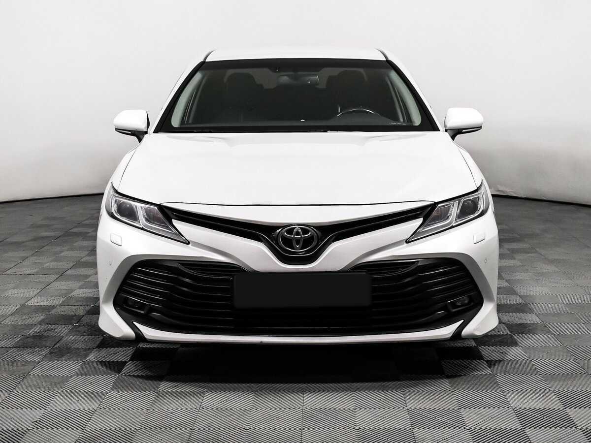 Toyota Camry б/у, 2018, Автоматическая. Фото: #1
