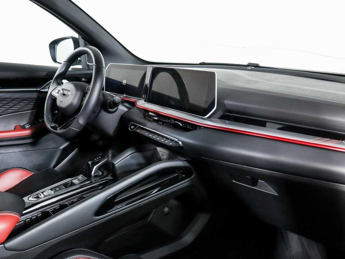 Geely Coolray б/у, 2023, Роботизированная. Фото: #5