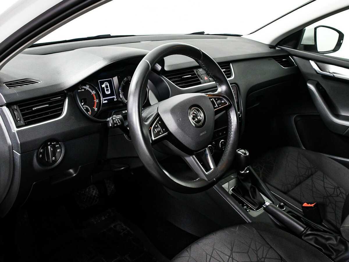 Skoda Octavia б/у, 2019, Роботизированная. Фото: #9