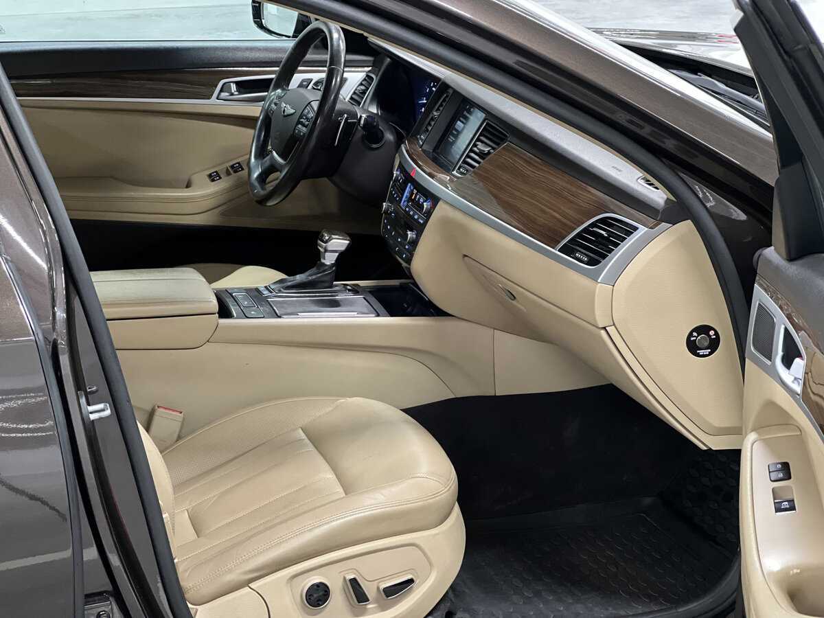 Hyundai Genesis б/у, 2014, Автоматическая. Фото: #10
