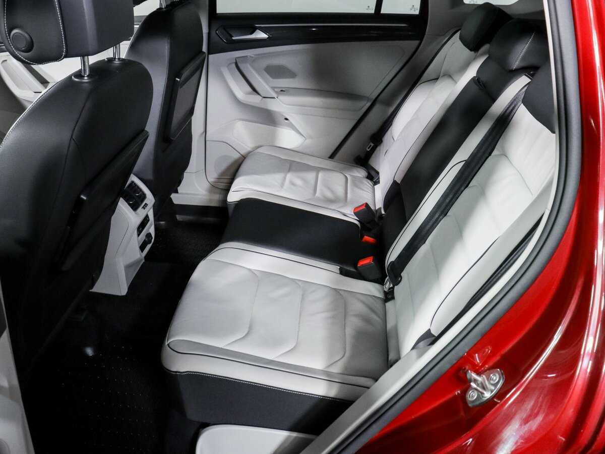 Volkswagen Tiguan б/у, 2016, Роботизированная. Фото: #6