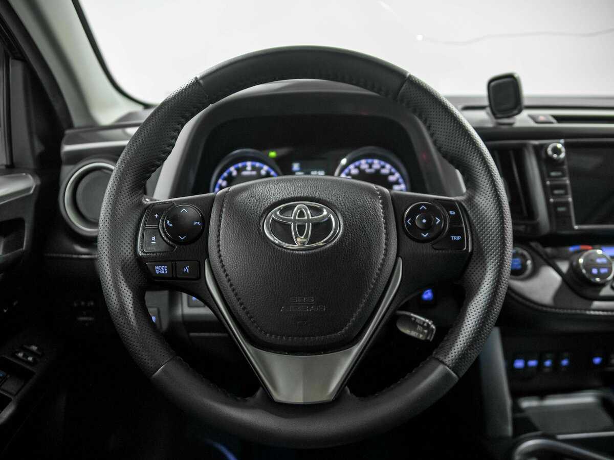 Toyota RAV4 б/у, 2017, Автоматическая. Фото: #8
