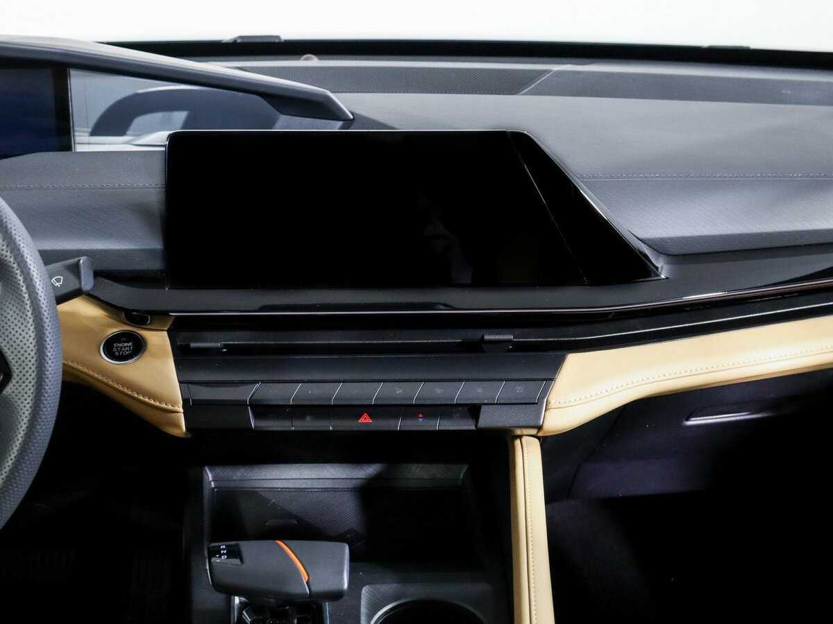 Changan UNI-V б/у, 2023, Роботизированная. Фото: #9