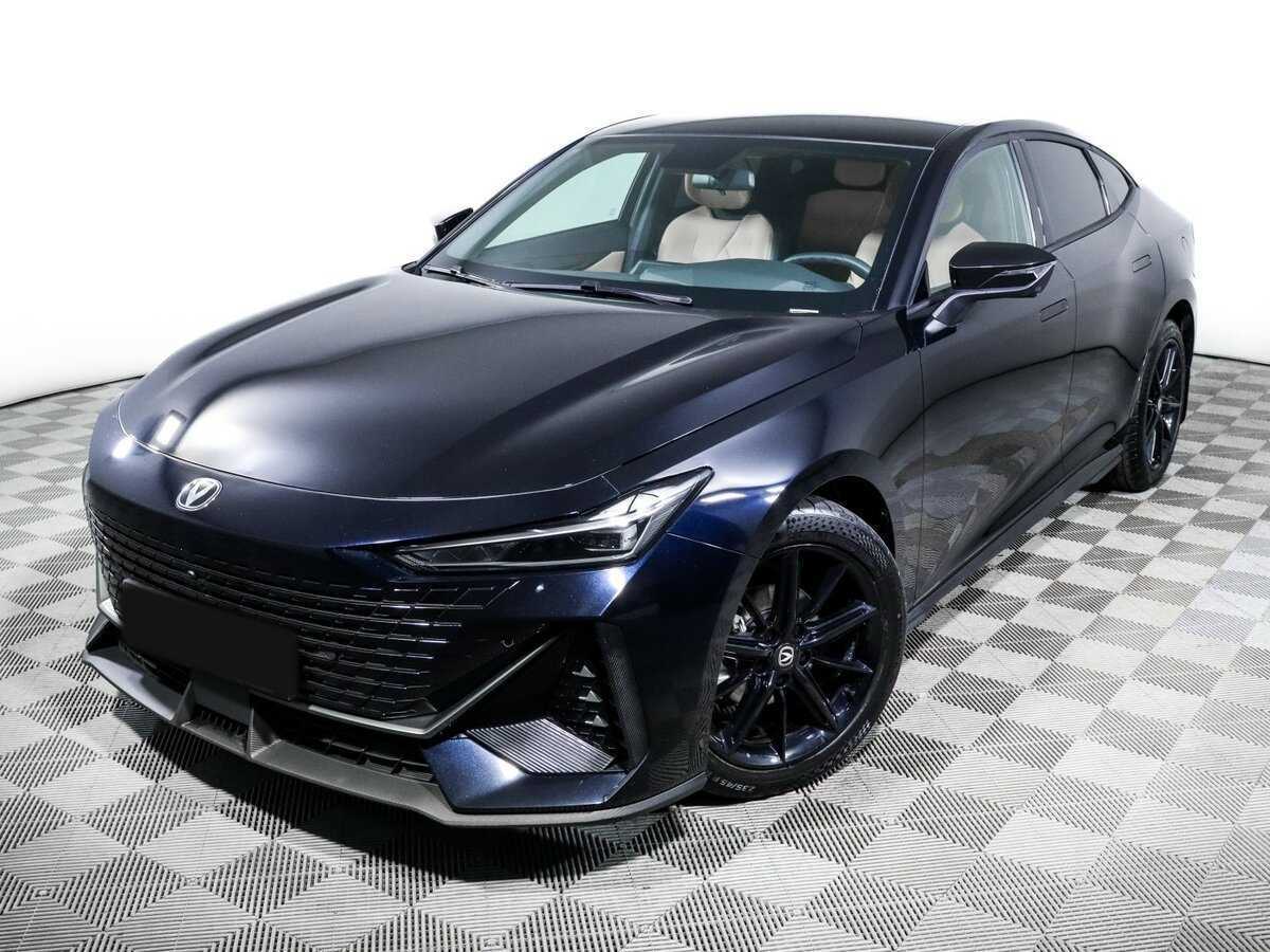 Changan UNI-V б/у, 2023, Роботизированная. Фото: #12