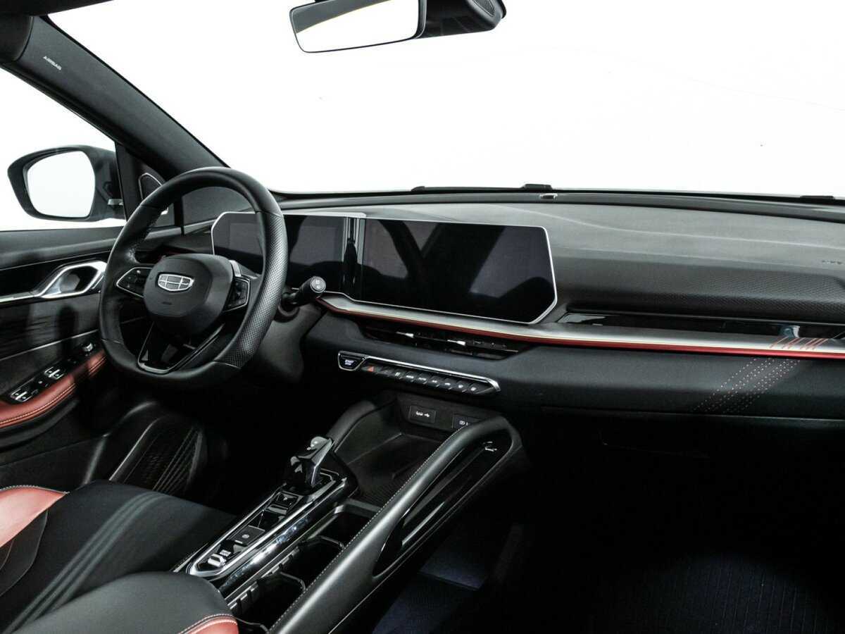 Geely Coolray б/у, 2023, Роботизированная. Фото: #8