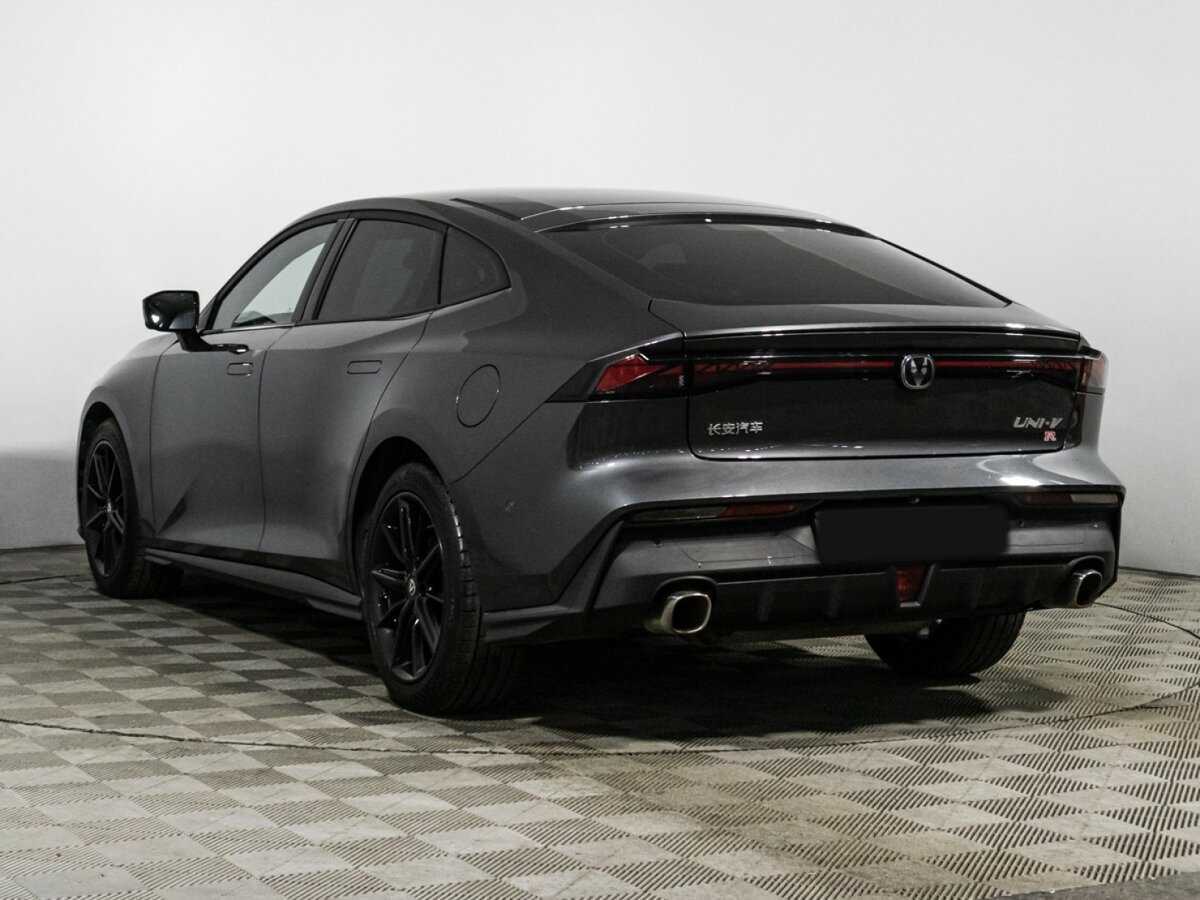 Changan UNI-V б/у, 2023, Роботизированная. Фото: #6