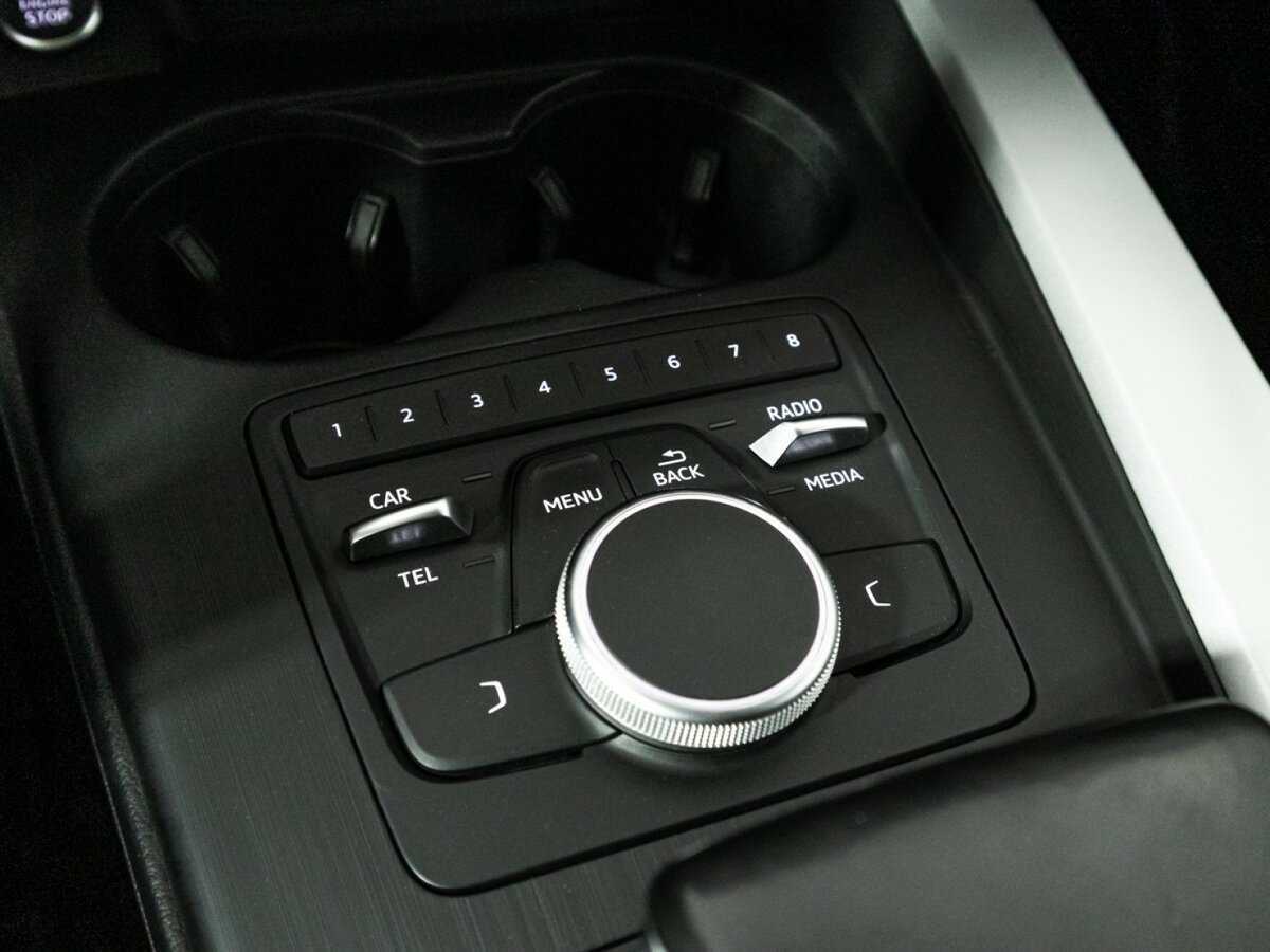 Audi A4 б/у, 2018, Роботизированная. Фото: #16