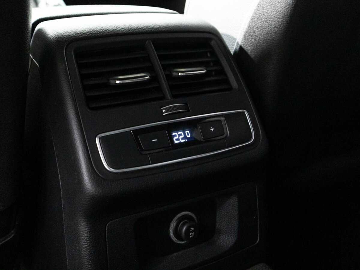 Audi A4 б/у, 2018, Роботизированная. Фото: #19