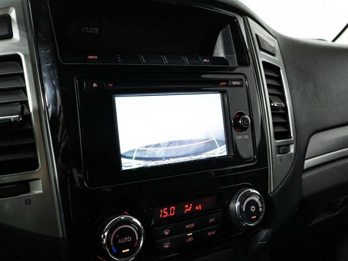 Mitsubishi Pajero б/у, 2015, Автоматическая. Фото: #13