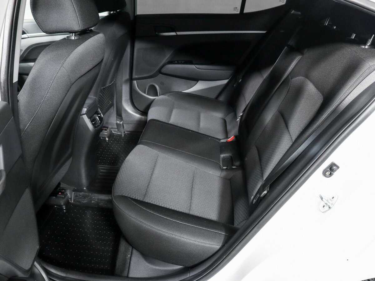 Hyundai Elantra б/у, 2020, Автоматическая. Фото: #9