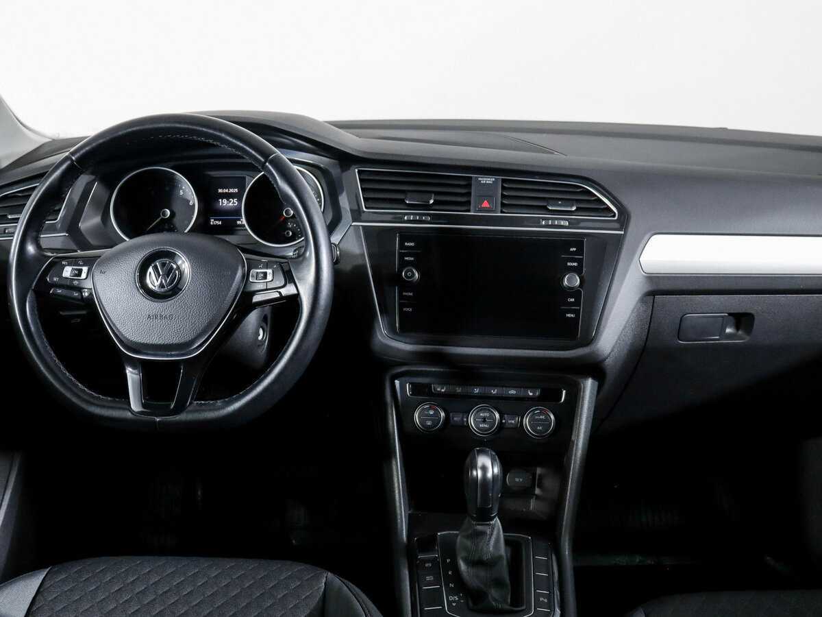 Volkswagen Tiguan б/у, 2020, Роботизированная. Фото: #8