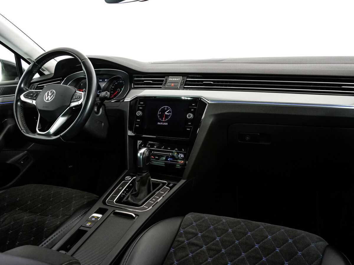Volkswagen Passat б/у, 2020, Роботизированная. Фото: #7