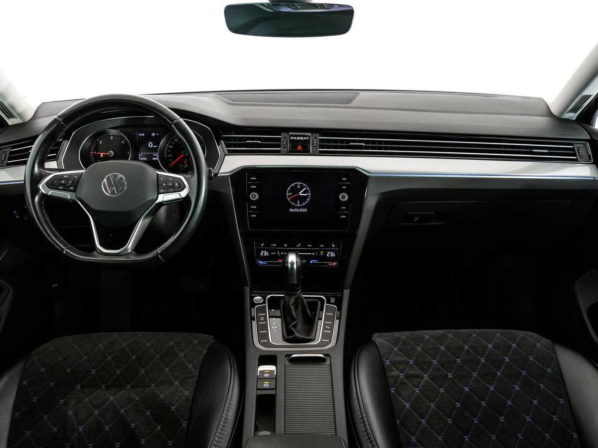 Volkswagen Passat б/у, 2020, Роботизированная. Фото: #8