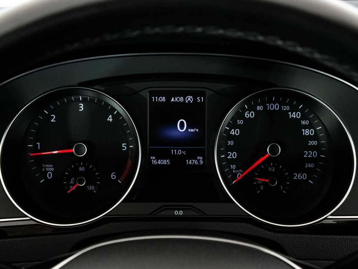 Volkswagen Passat б/у, 2018, Роботизированная. Фото: #21