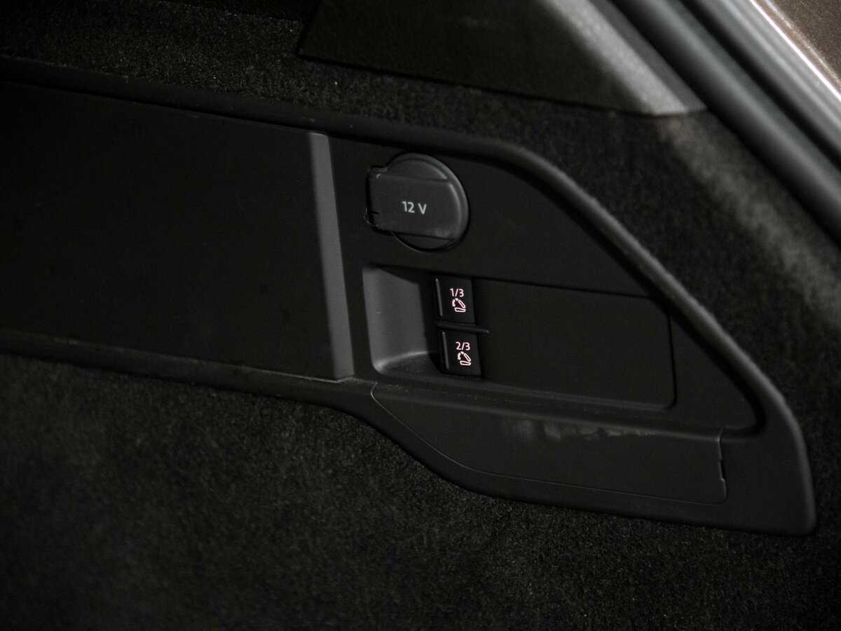 Volkswagen Touareg б/у, 2013, Автоматическая. Фото: #20