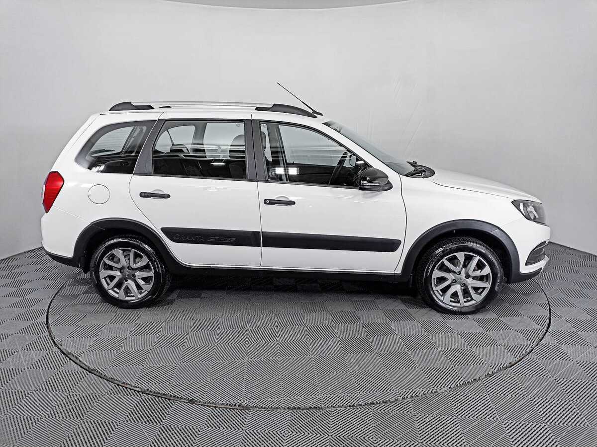 Lada (ВАЗ) Granta б/у, 2023, Механическая. Фото: #3