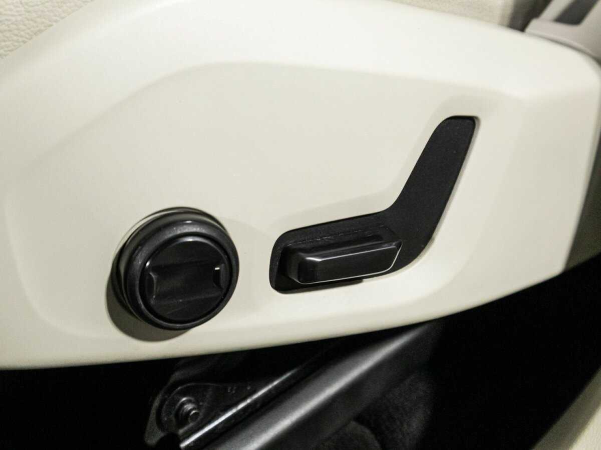 Volvo XC60 б/у, 2019, Автоматическая. Фото: #17