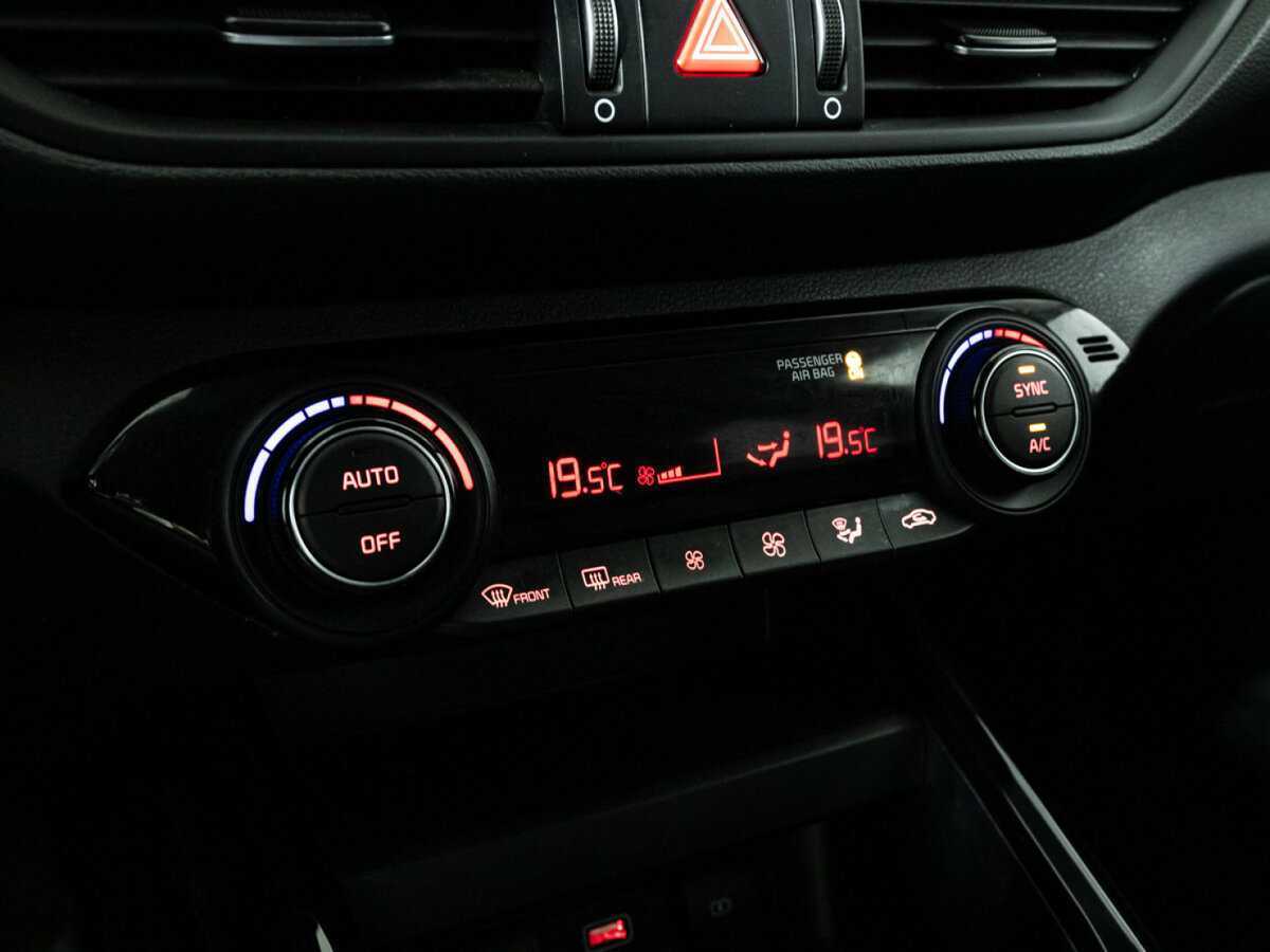 Kia Cerato б/у, 2022, Механическая. Фото: #18